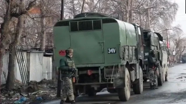 Army major, two Jaish militants among seven killed in Pulwama encounter