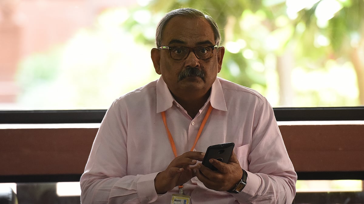 Rafale deal: CAG Rajiv Mehrishi’s BJP connection & ‘conflict of interests’