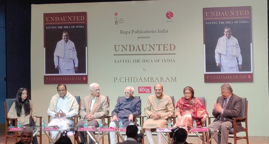 Chidambaram: Nearly 135 BJP MPs are in real danger of losing their seats, Cong wants state specific alliances 