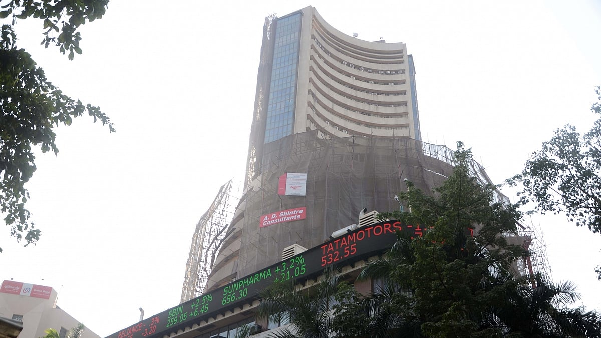  Sensex drops over 150 points; bank, auto stocks drag