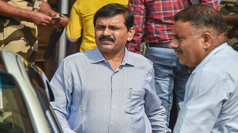 SC holds Nageswara Rao and director of prosecution Bhasu Ram guilty of contempt, fines them ₹1 lakh each