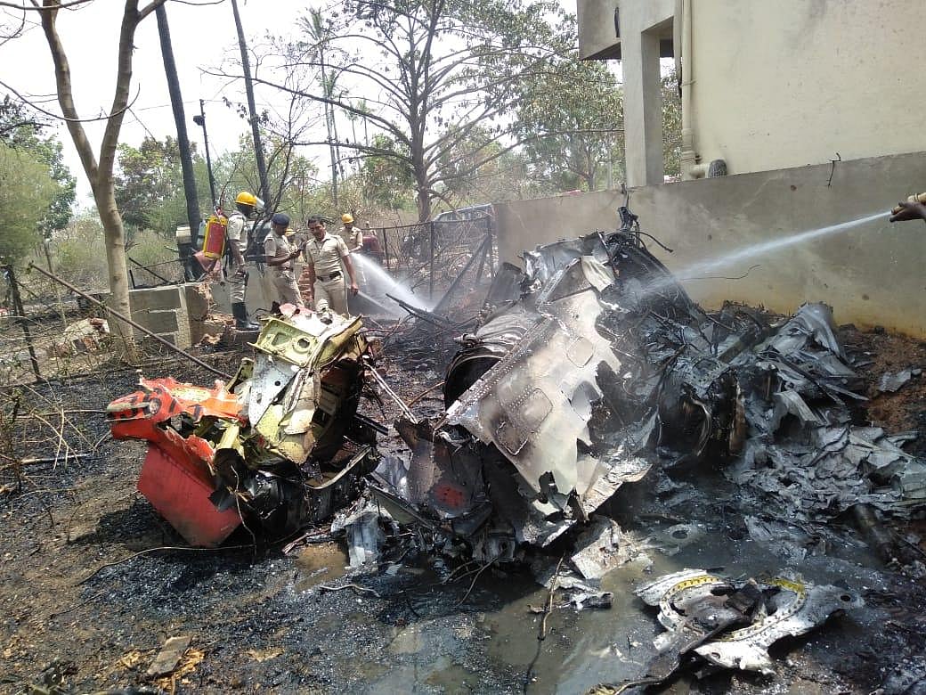 Ahead of Aero India 2019, two Suryakiran aircraft crash in Bengaluru, One pilot killed