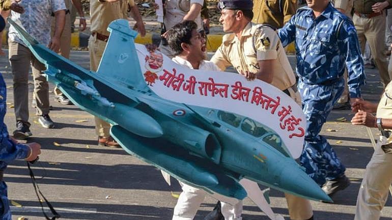 Prime Minister has now no escape route from Rafale scam