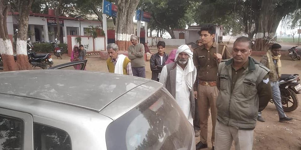 Sedition row: Massive demonstration at AMU; AMUSU office-bearers, students stopped from reaching Delhi