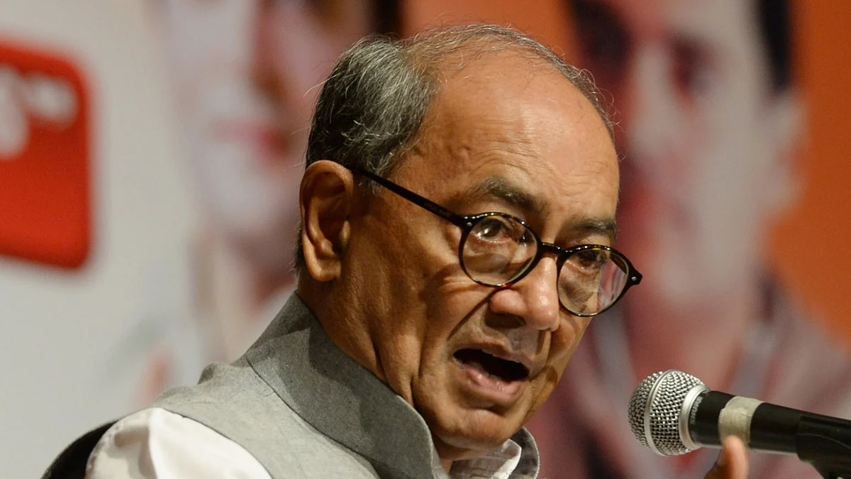 PM should apologise over Pragya’s remark on Godse, says Digvijaya 