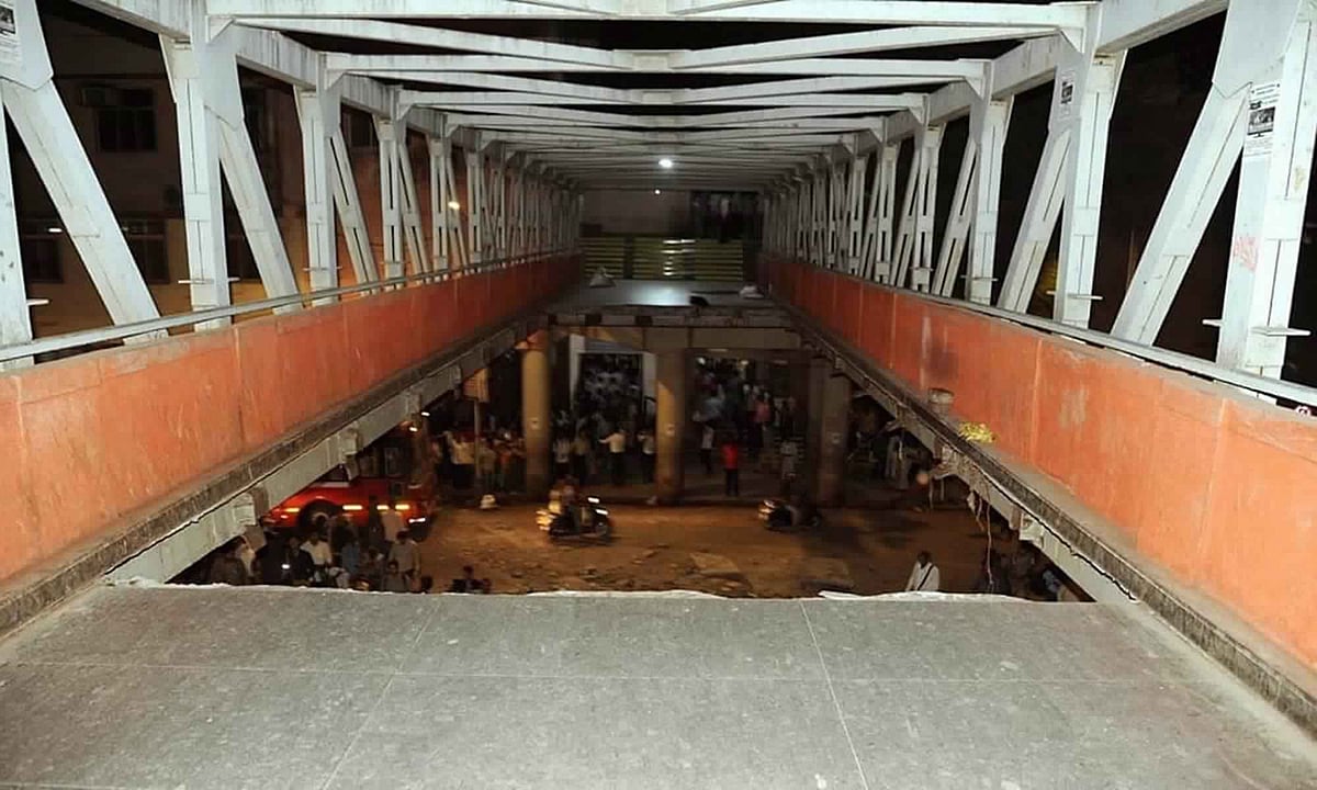 Mumbai bridge collapse: 6 dead, 32 injured; case of culpable homicide registered against BMC-Railways
