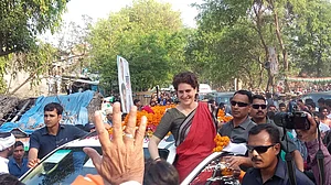 Priyanka Gandhi meets students, says she loves cooking