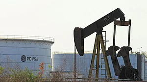 Buckling under US pressure, Modi govt warns Indian oil companies against importing Venezuelan crude