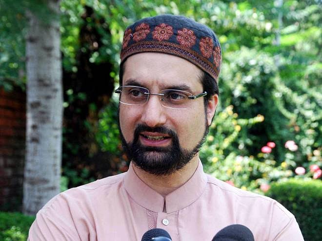 Terror funding: NIA summons Mirwaiz Umar Farooq, Nassem Geelani for questioning  