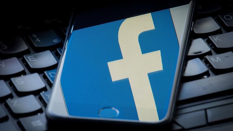 UK parliament gives Facebook CEO an ultimatum