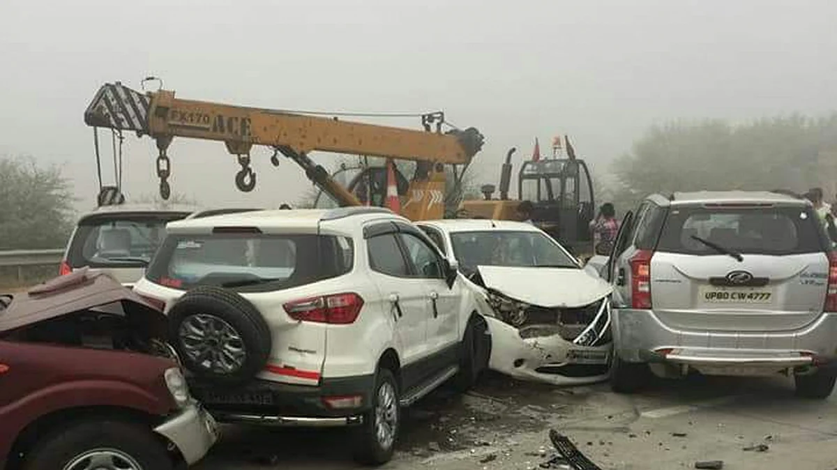 Accident on the Yamuna Expressway (IANS)