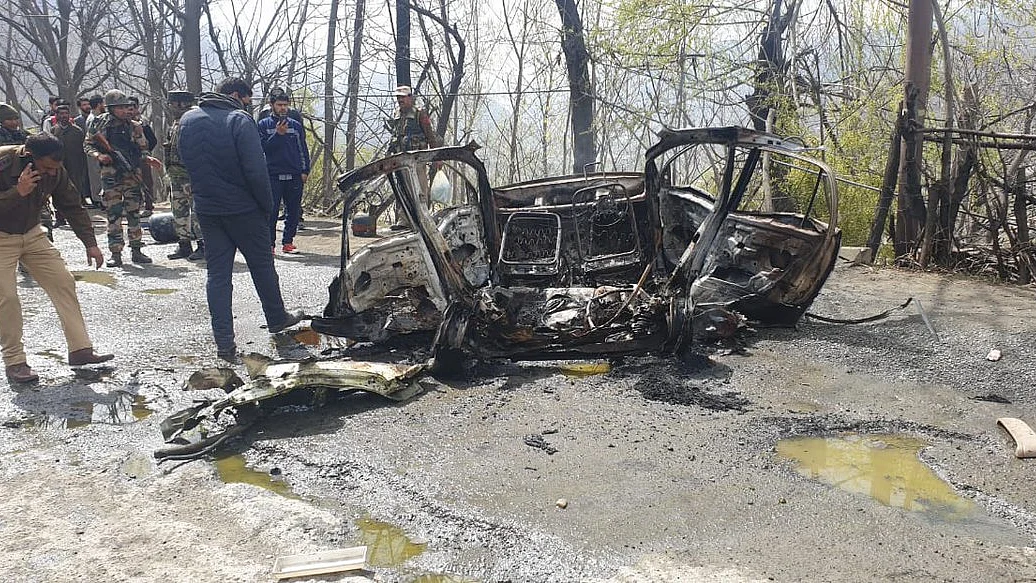Blast damages CRPF vehicle on Jammu-Srinagar highway  