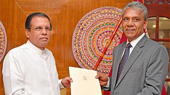 Sri Lankan president Maithripala Sirisena and Sri Lanka’s defense secretary Kapila Waidyaratne (social media)