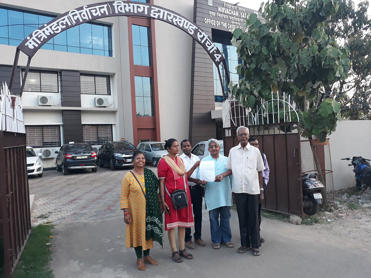 Jharkhand Election Commissioner refuses to meet Adivasis, activists