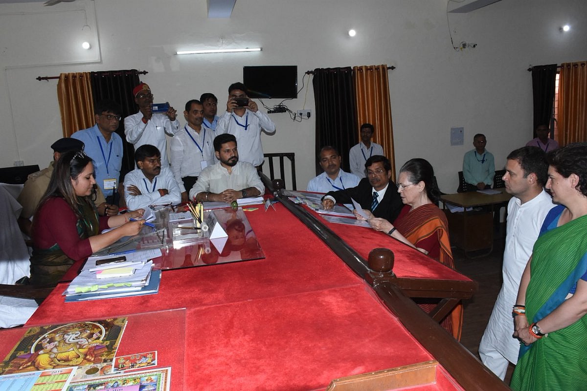 Sonia Gandhi files nomination from Rae Bareli, says : “Do not forget 2004”   