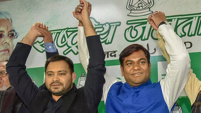 RJD leader Tejashwi Yadav with Vikas Sheel Insaan Party chief Mukesh Sahni (PTI Photo)