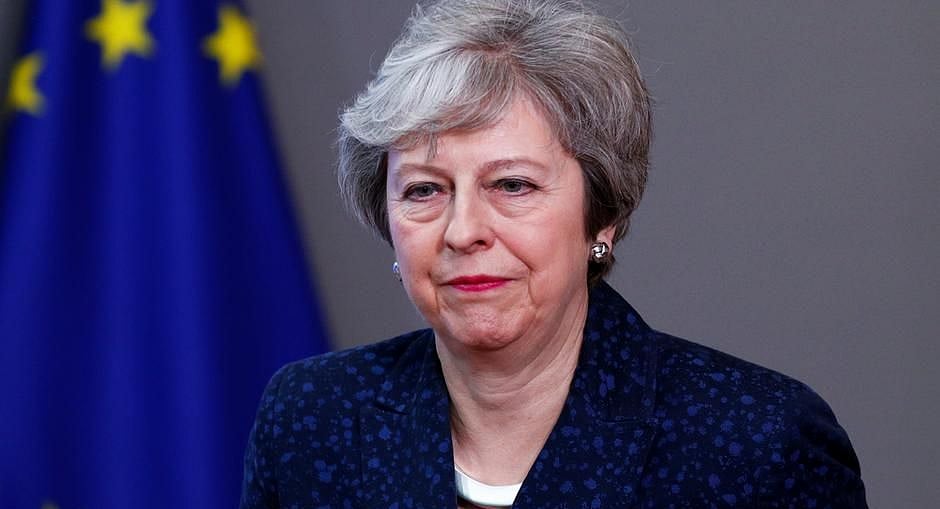 Brexit: British MPs delay bill by one vote