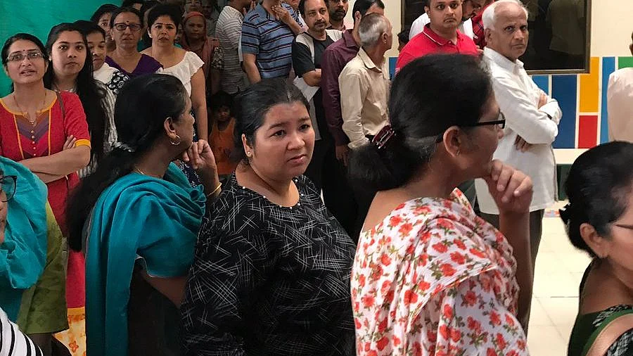 People Voting in Gujarat (Twitter)