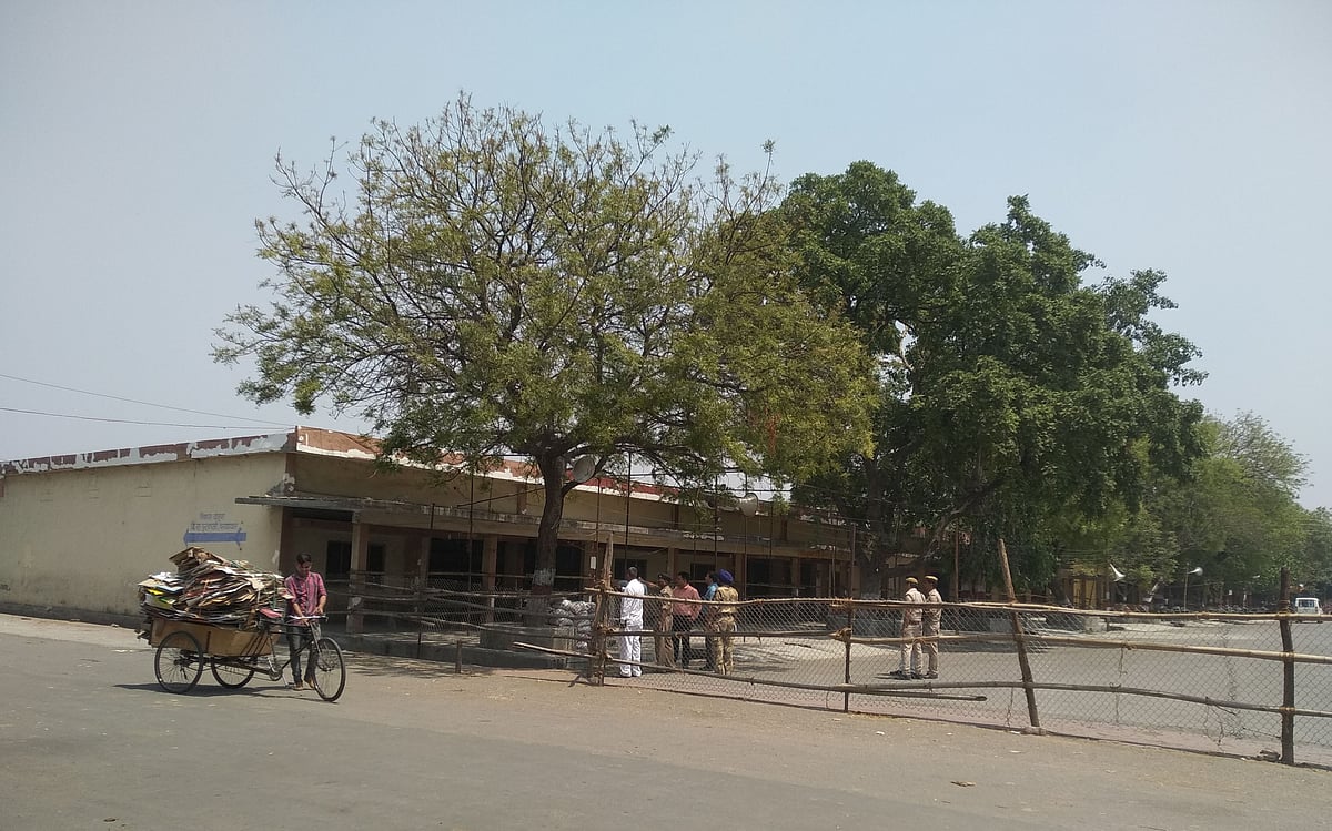 The place in Muzaffarnagar where the EVMs have been kept after polling