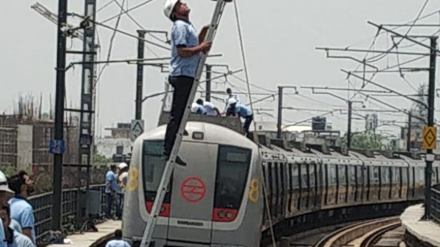 Took too long to evacuate Metro: Delhi government