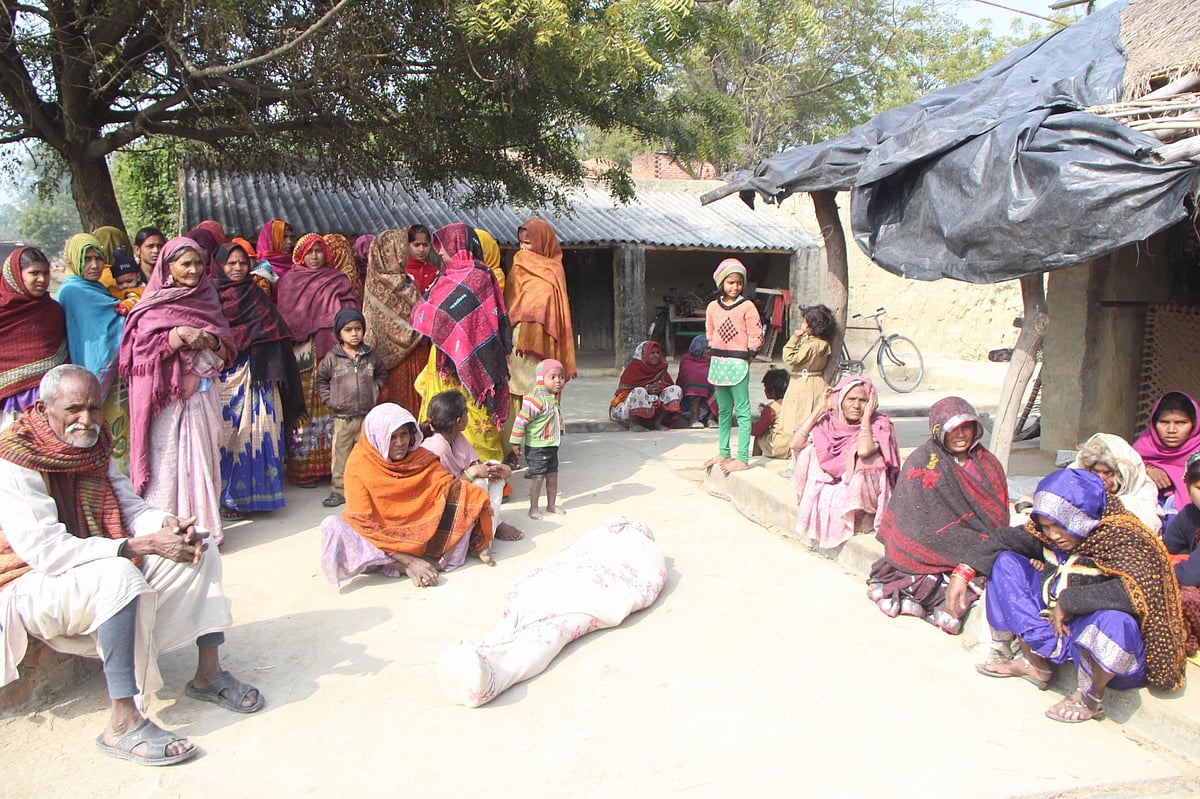12 die in Uttar Pradesh after drinking spurious liquor