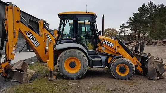 JCB excavators (Twitter)