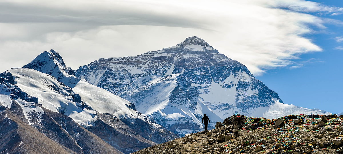 Mount Everest death toll increases to 11 as summit becomes latest spot for traffic jam due to overcrowding