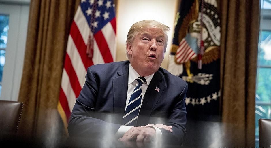 Trump threatens China with fresh $200 bn tariffs
