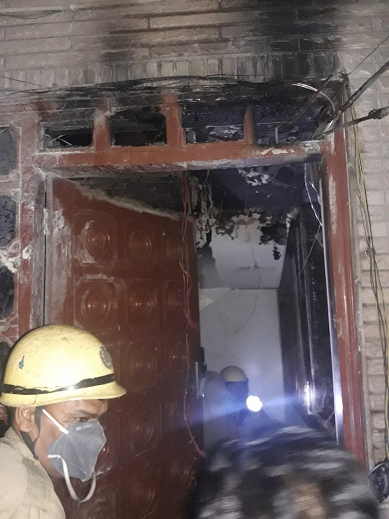 Major fire in girls hostel in Janakpuri Delhi, 6 hospitalised