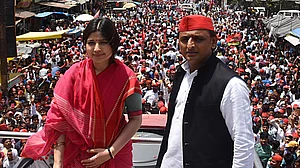 Uttar Pradesh: Akhilesh at crossroads as his experiment fails again