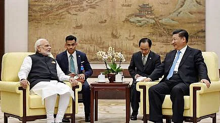 PM Narendra Modi and Chinese President Xi Jinping during an informal summit at Wuhan in April 2018. (file photo)