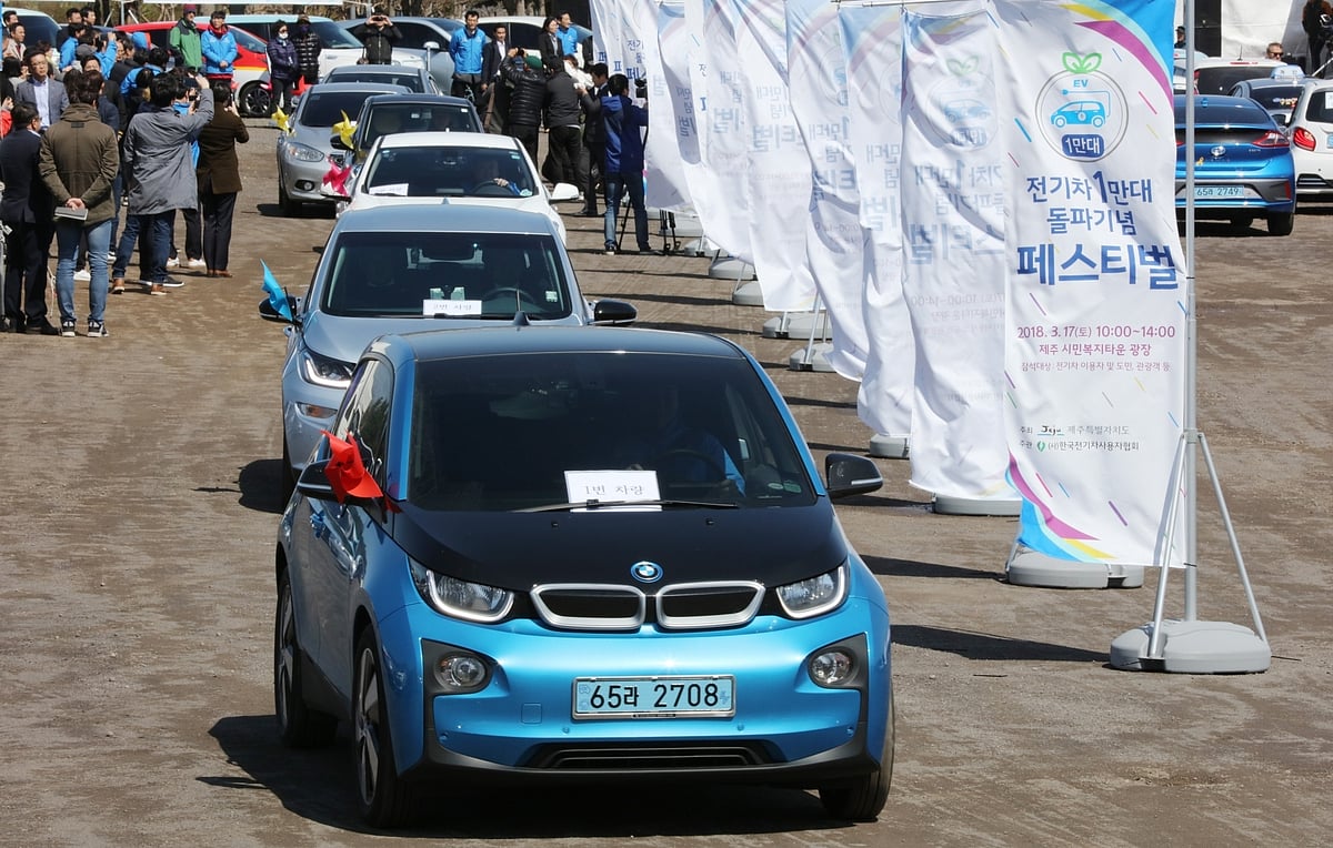 Electric cars can help you live longer