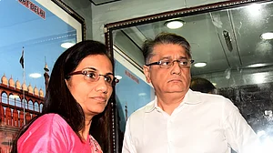 Chanda Kochhar Money Trail: Dragnet closes in on Chanda & Deepak Kochhar