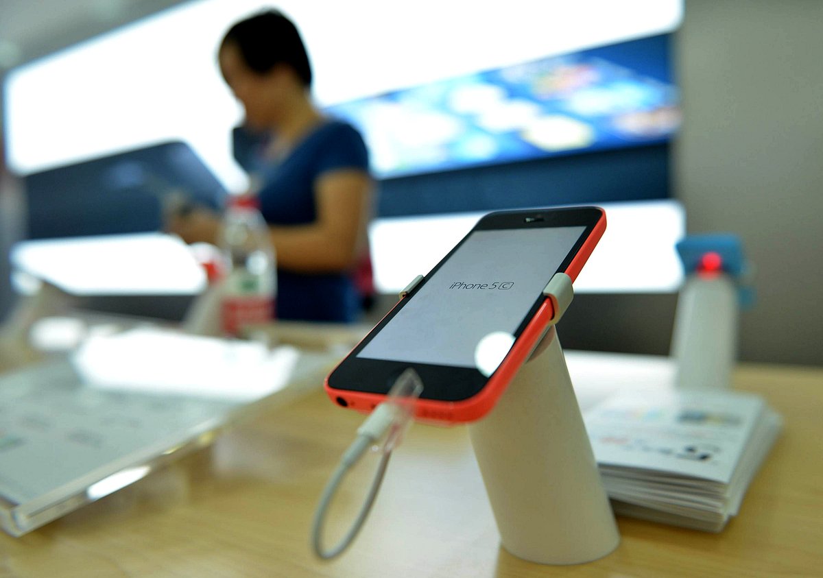 US-China trade war could make iPhones 3% more costly