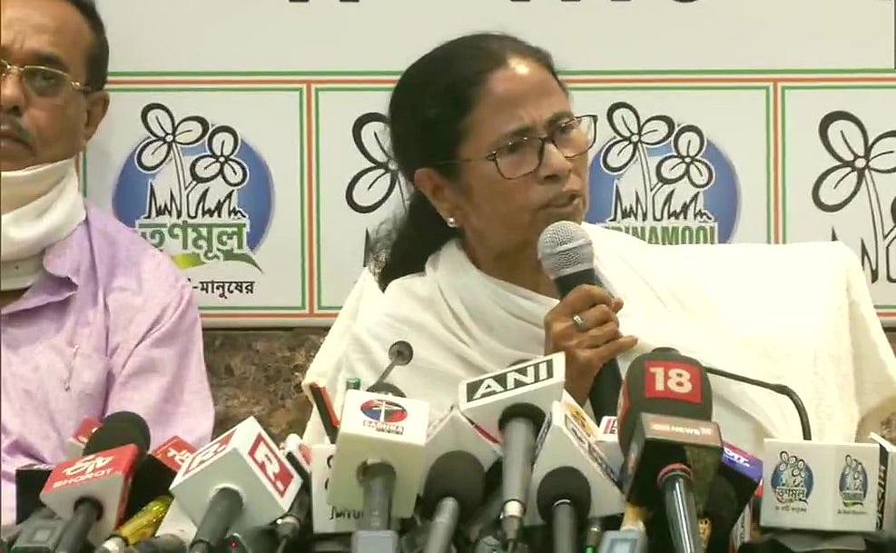 Six died in Bengal due to NRC panic, claims Mamata  