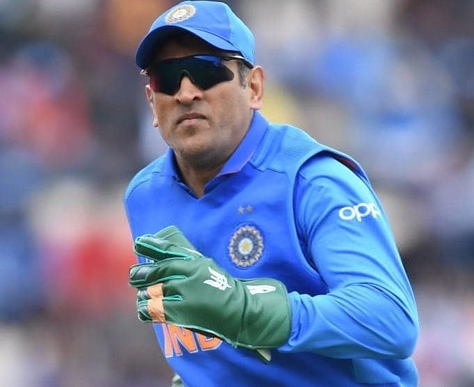 ICC to BCCI: Request Dhoni to remove Army insignia from gloves; fans on Twitter ask him to ‘keep the glove’ 