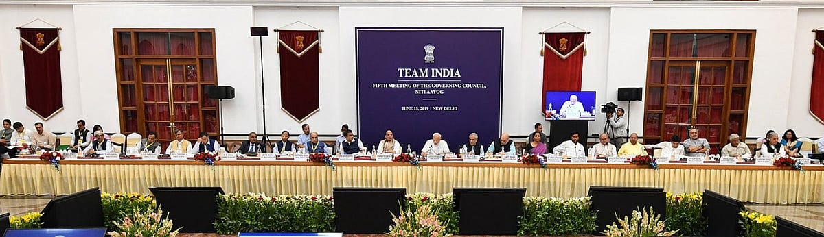 Niti Aayog no substitute for Planning Commission: Pinarayi Vijayan  