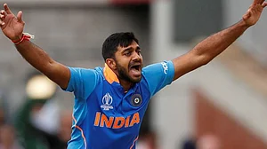 Vijay Shankar suffers toe injury, skips training