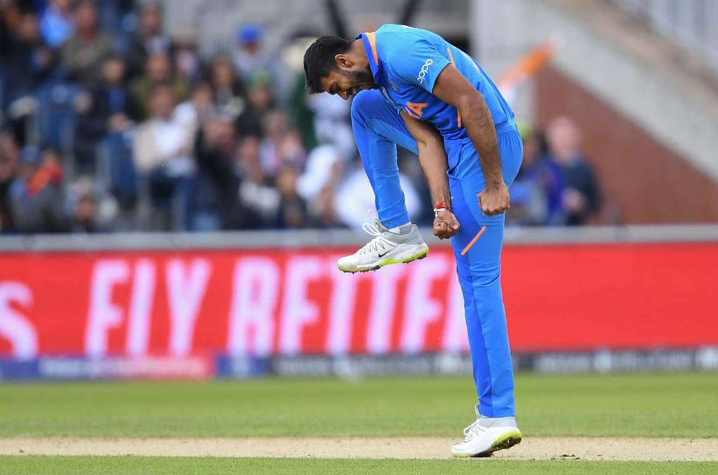 India vs Pak ICC World Cup LIVE: Pak loses 3 wickets in quick succession; 129 for 5 in 27 overs 