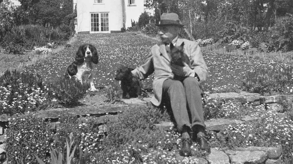 Edward Elgar with his beloved dogs