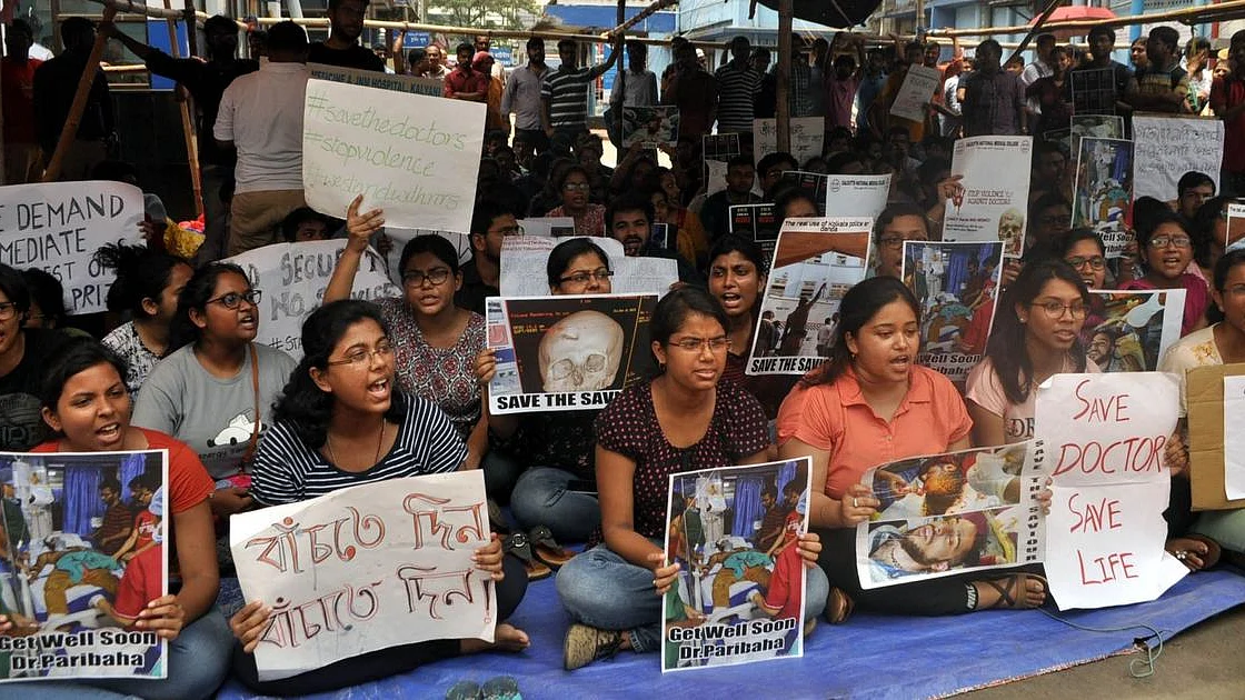 Doctors on strike against violence in Kolkata (PTI)