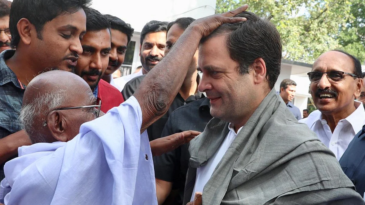 Rahul Gandhi being blessed by one of the well wishers in Kalpetta