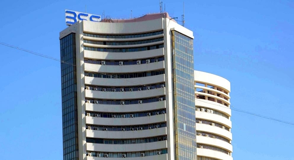 Sensex crashes over 500 points on ‘low’ rate cut  
