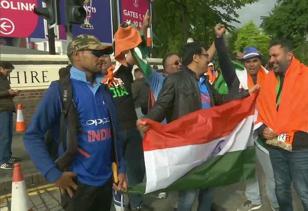 India vs Pak ICC World Cup LIVE: Pak loses 3 wickets in quick succession; 129 for 5 in 27 overs 
