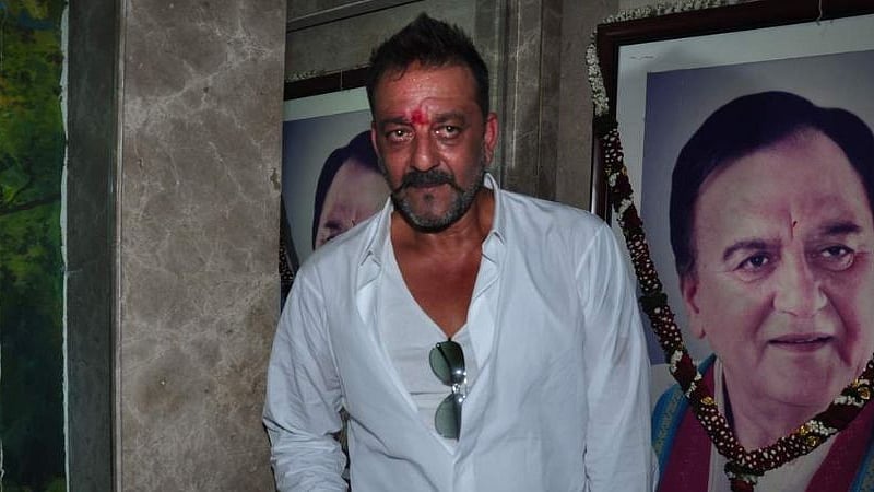 Sanjay Dutt and father Sunil Dutt (Twitter)