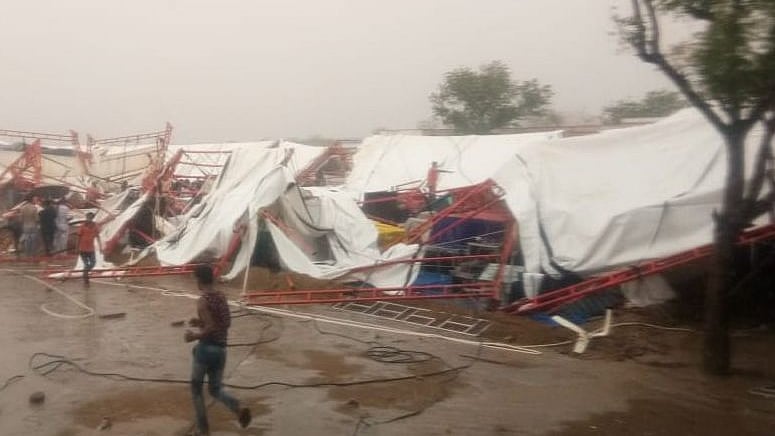 The pandaal collapsed on the devotees while a Ram Katha was going on.