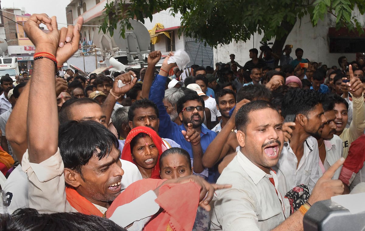 Bihar police files FIR against 39 people who protested lack of water supply, AES deaths  