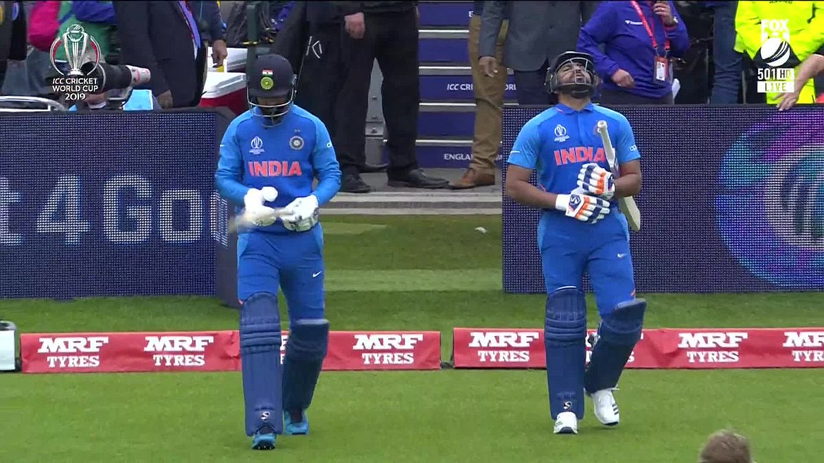 India vs Pak ICC World Cup LIVE: Pak loses 3 wickets in quick succession; 129 for 5 in 27 overs 