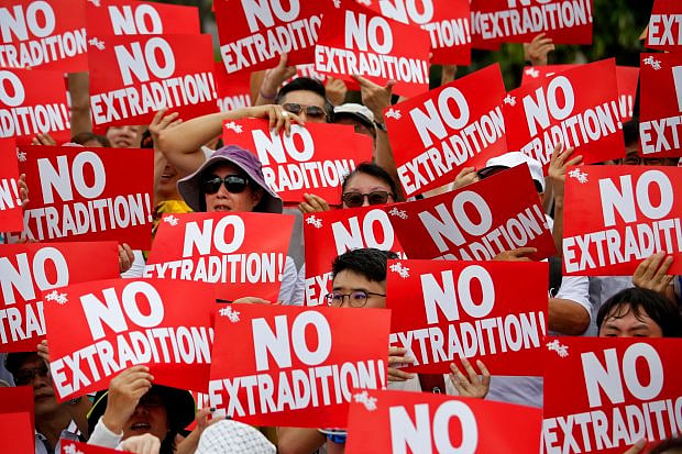  Hong Kong extradition bill near approval despite big protest