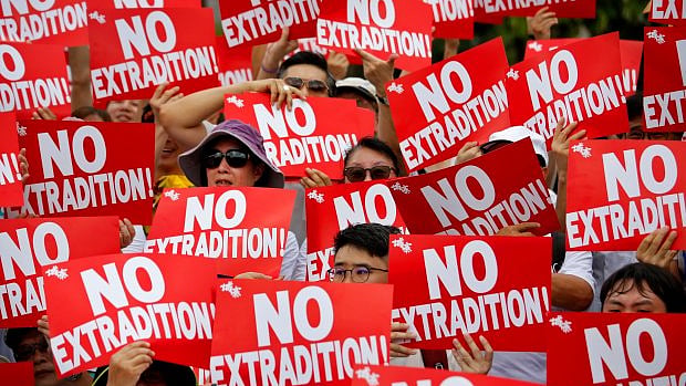 Hong Kong extradition bill near approval despite big protest